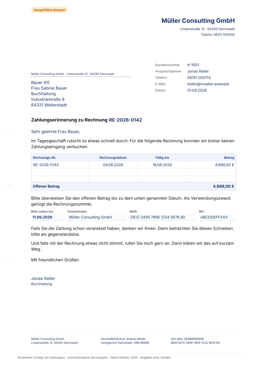 Vorschau der Zahlungserinnerung als ausgefülltes Beispiel: Briefkopf der Müller Consulting GmbH, Anschrift der Bauer KG im Fensterfeld, Tabelle mit Rechnung RE-2026-0142 über 4.998,00 Euro, neue Zahlungsfrist und Bankverbindung.
